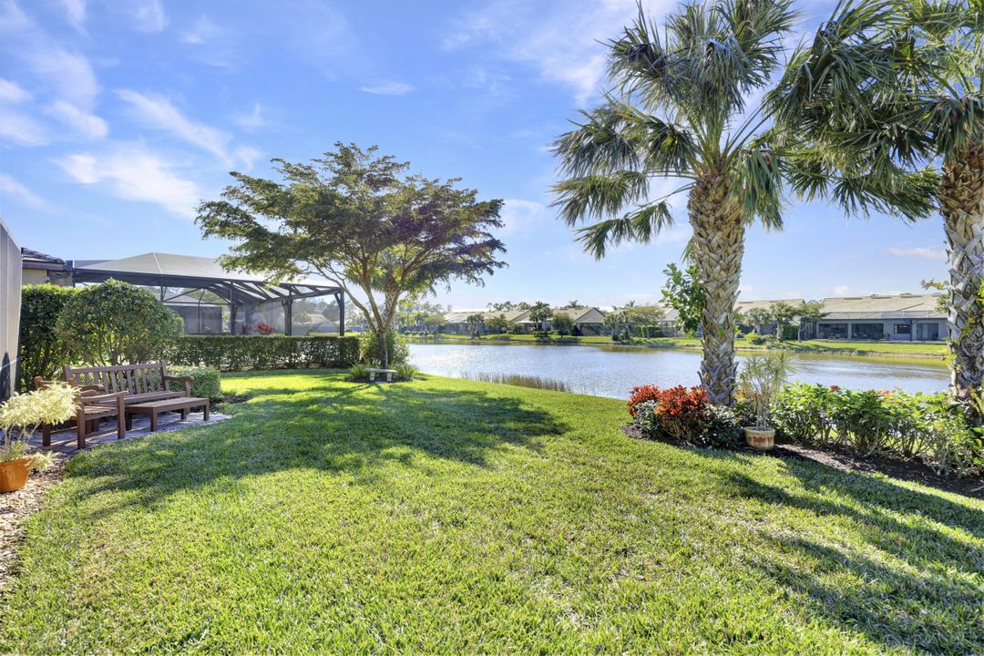 16183 Cartwright Ln, Naples, FL 34110