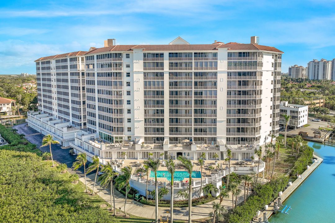 410 Flagship Dr  #1101, Naples, FL 34108