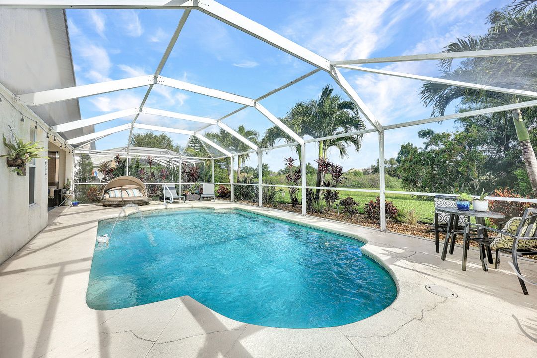 8884 Fawn Ridge Dr, Fort Myers, FL 33912