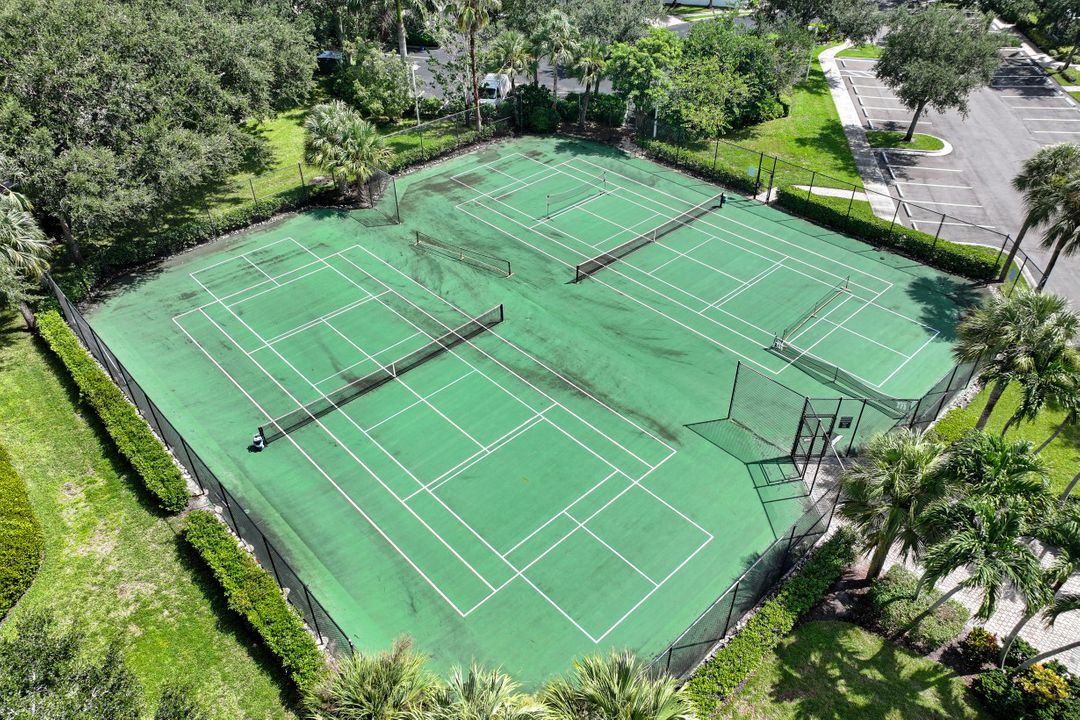 7955 Mahogany Run Ln #513, Naples, FL 34113