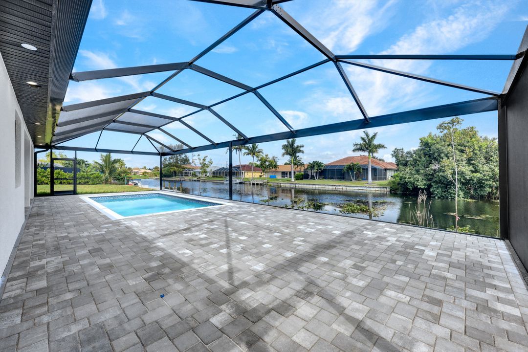 101 SW 15th Terrace, Cape Coral, FL 33991