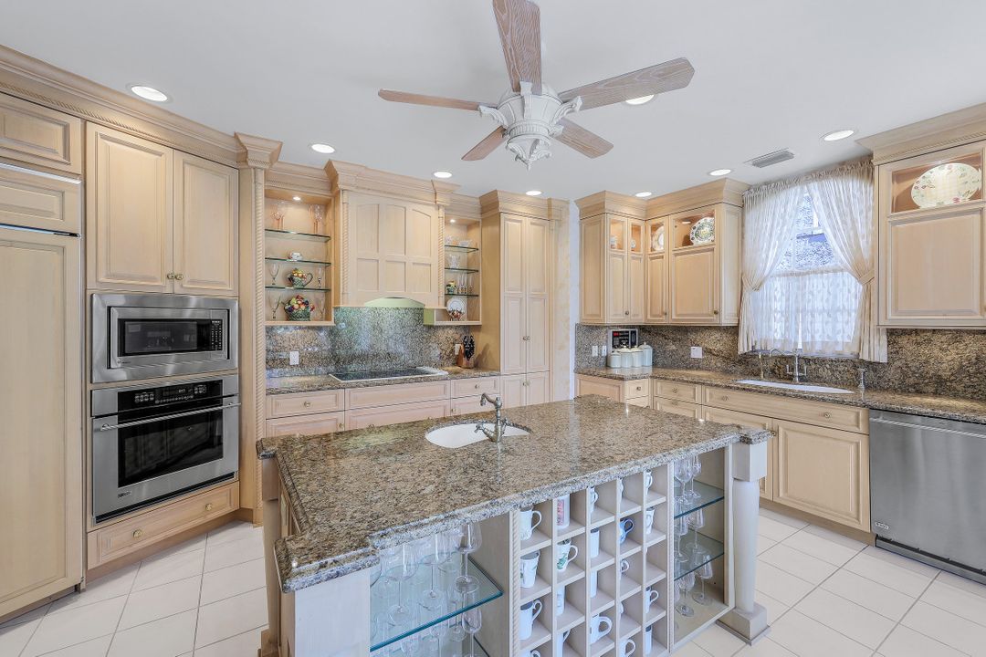 2000 Royal Marco Way #BC-11, Marco Island, FL 34145