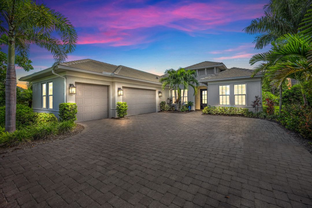 3178 Cotuit Ln, Naples, FL 34114