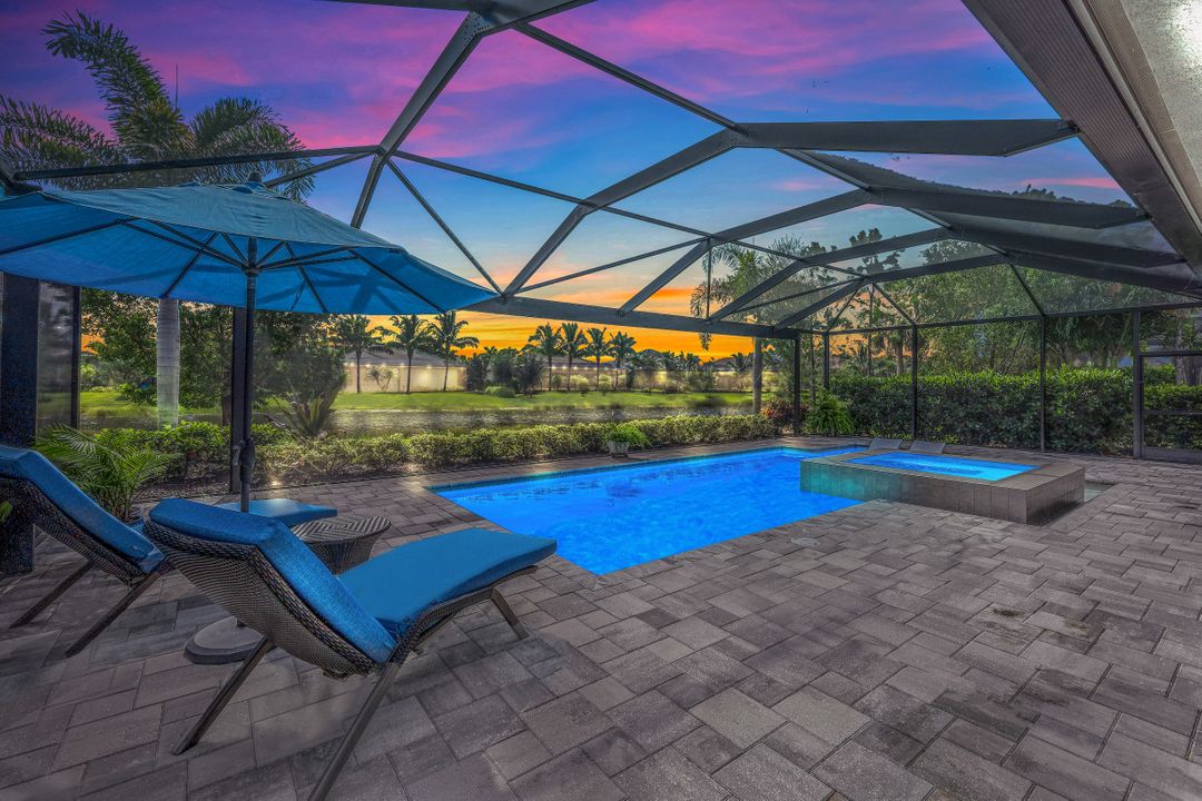 3178 Cotuit Ln, Naples, FL 34114