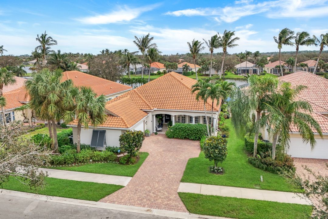 2899 Hatteras Way, Naples, FL 34119