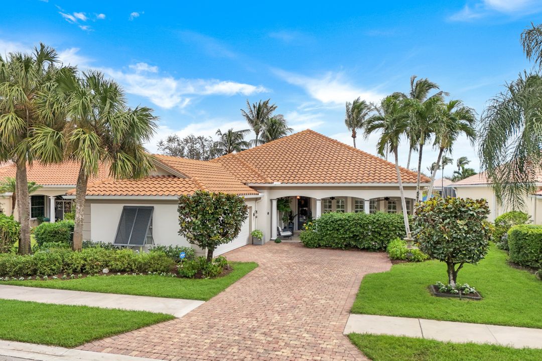 2899 Hatteras Way, Naples, FL 34119