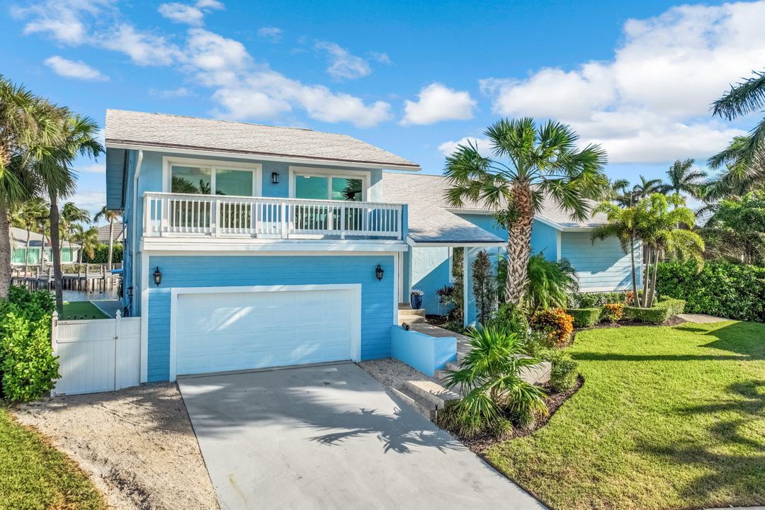 309 Waterleaf Ct, Marco Island, FL 34145