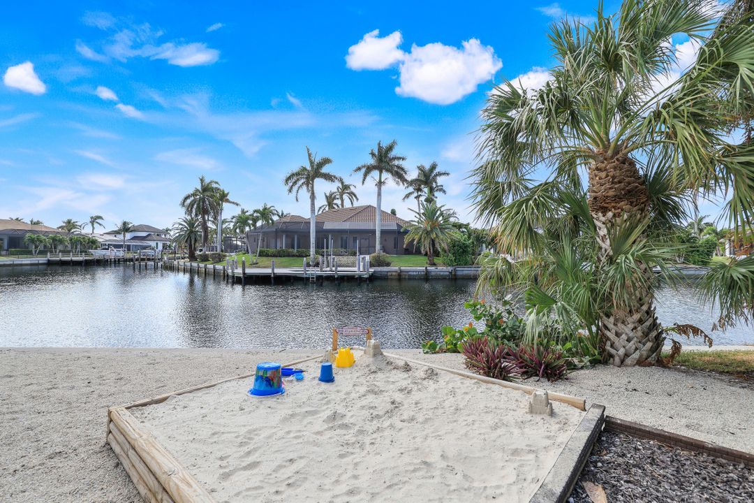 309 Waterleaf Ct, Marco Island, FL 34145