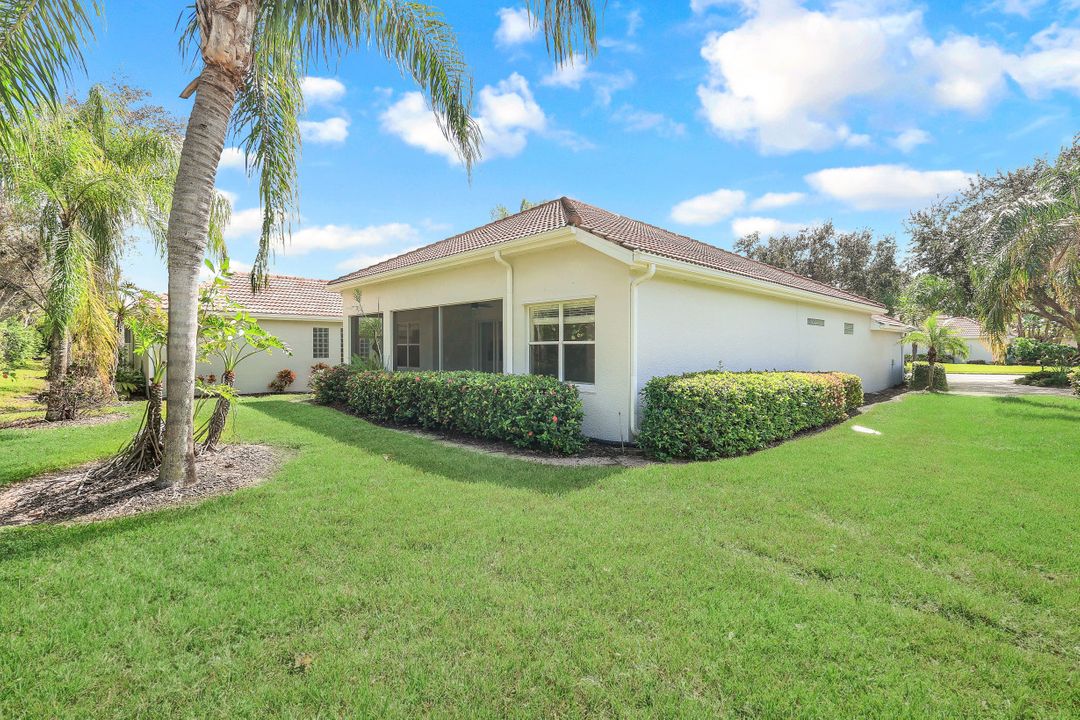 3184 Sundance Cir, Naples, FL 34109