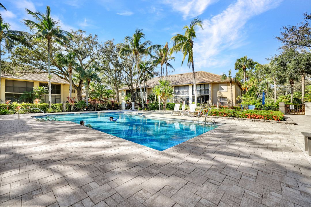 4160 Sawgrass Point Dr  #204, Bonita Springs, FL 34134