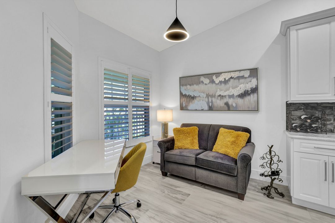 4160 Sawgrass Point Dr  #204, Bonita Springs, FL 34134