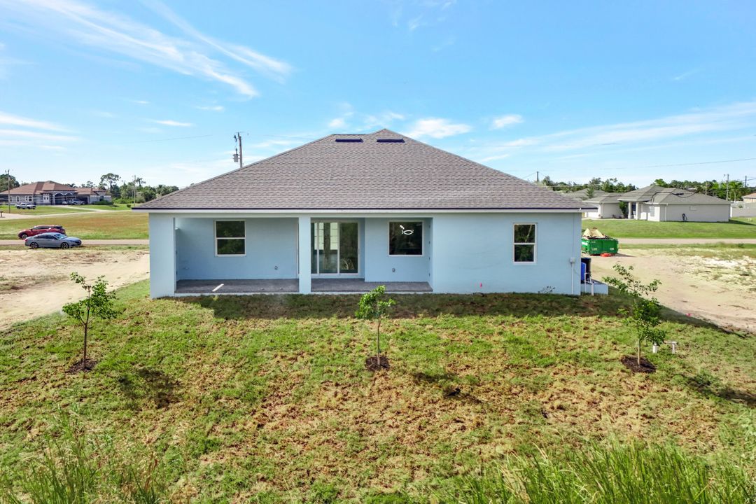 3445 NE 21st Ave, Cape Coral, FL 33909