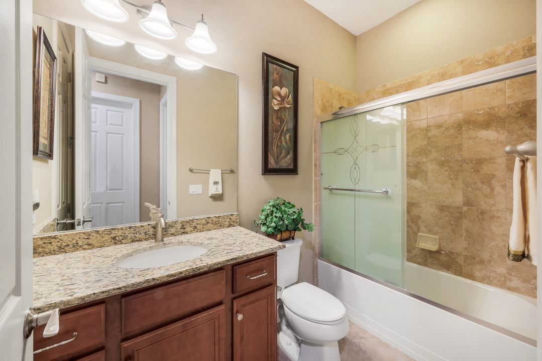 9218 Gypsum Way, Naples, FL 34120