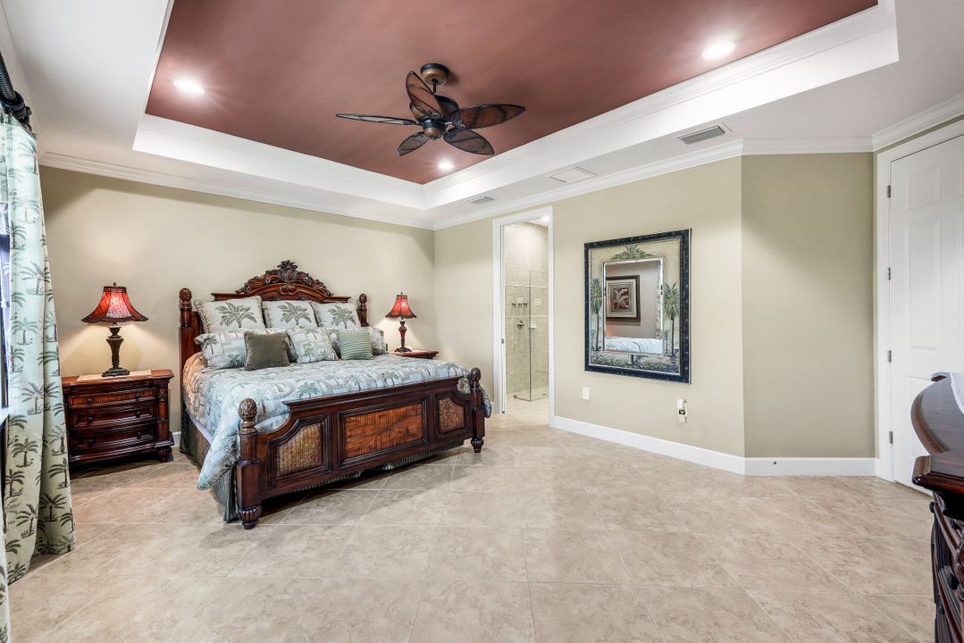 9218 Gypsum Way, Naples, FL 34120