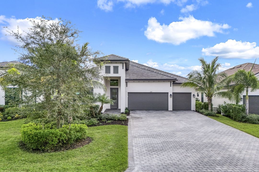 3154 Heather Glen Ct, Naples, FL 34114