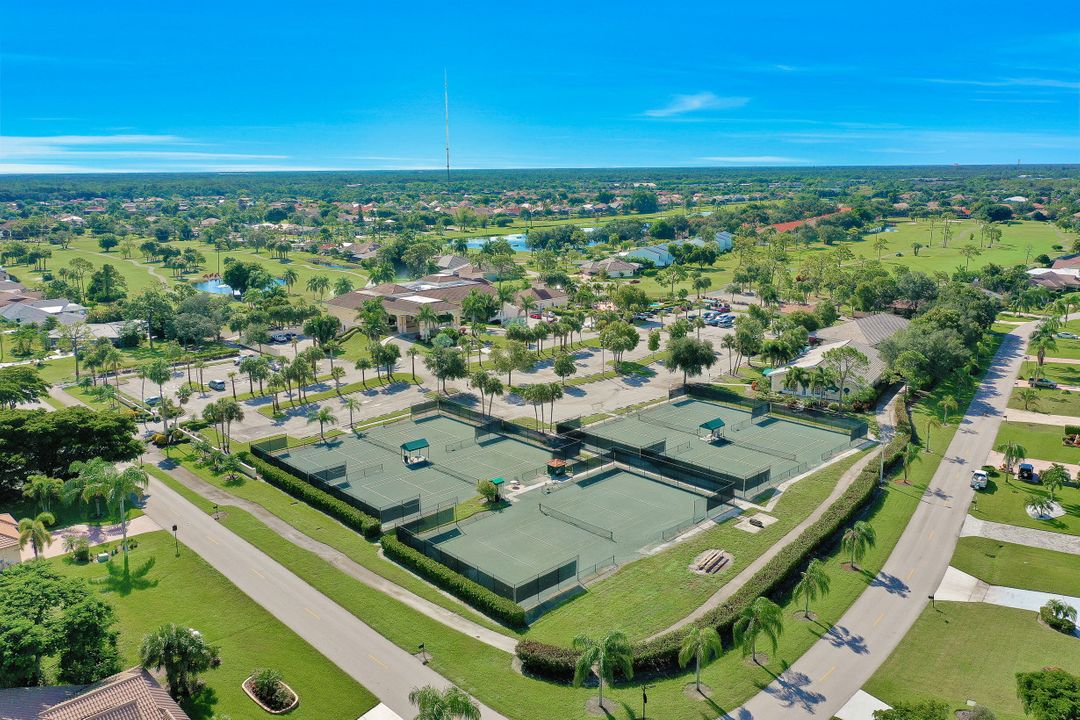 9050 Palmas Grandes Blvd #203, Bonita Springs, FL 34135