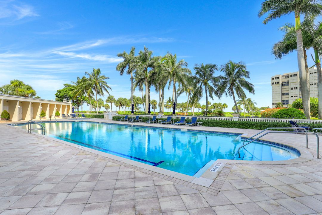 4021 Gulf Shore Blvd N, Naples, FL #1002, Naples, FL 34103