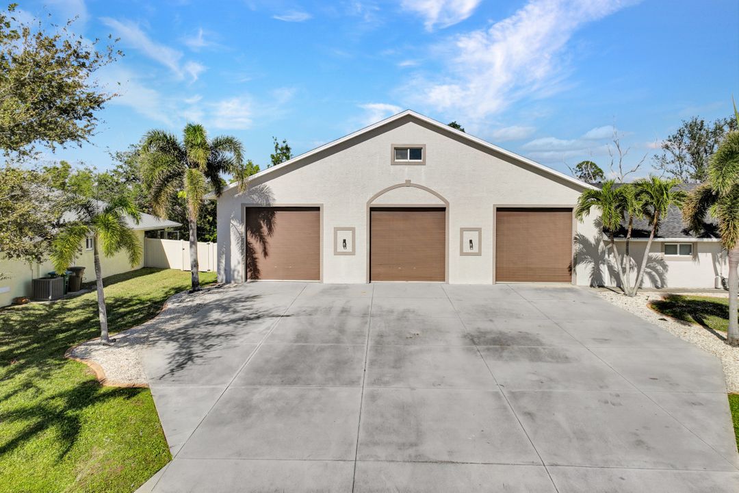 2525 SW 29th Terrace, Cape Coral, FL 33914