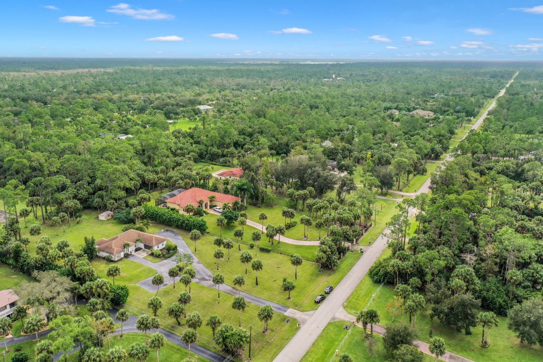 480 15th St NW, Naples, FL 34120