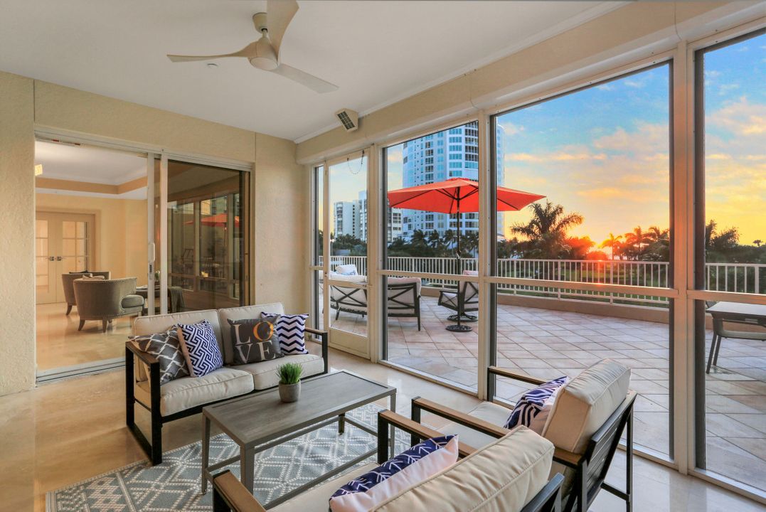 4201 Gulf Shore Blvd N #302, Naples, FL 34103