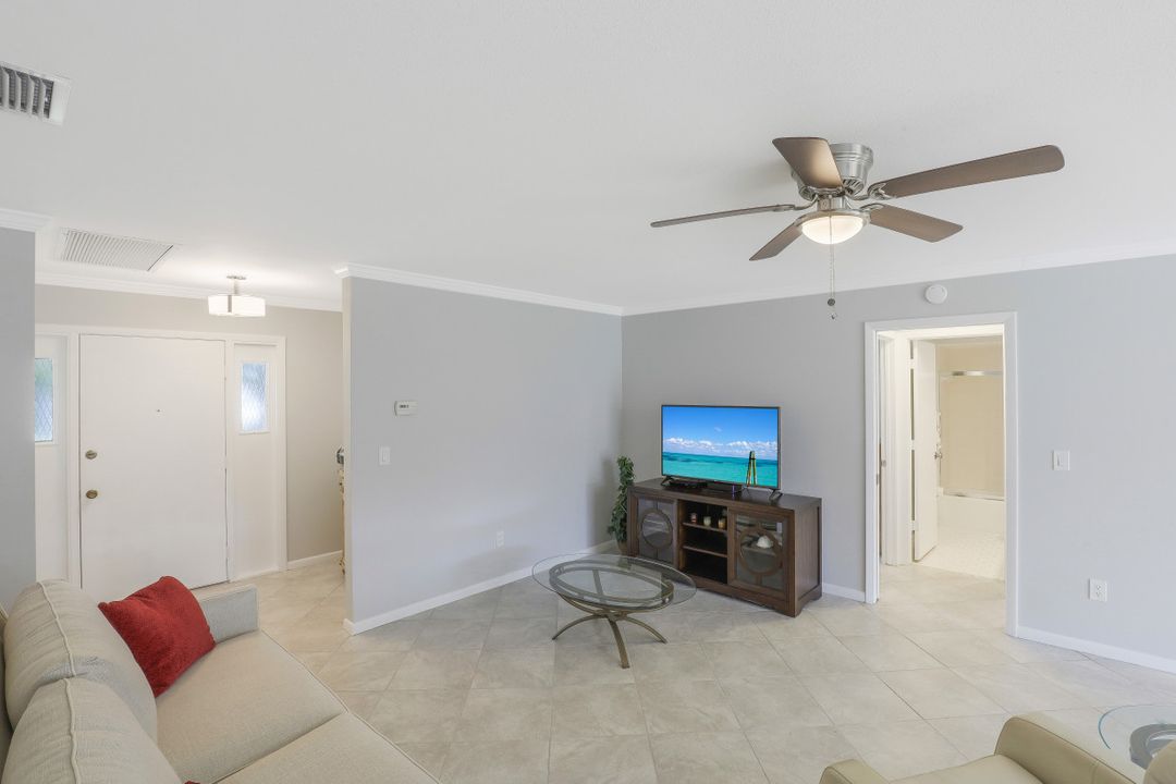 1226 Broadwater Dr, Fort Myers, FL 33919