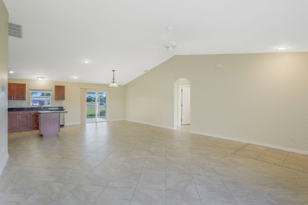 744 SW 6th St, Cape Coral, FL 33991