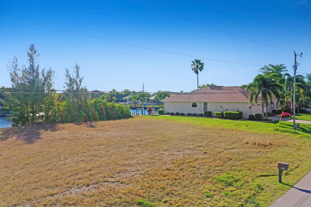 4717 SW 23rd Ave, Cape Coral, FL 33914