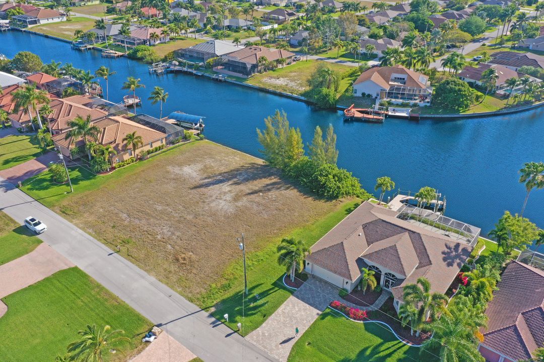 4717 SW 23rd Ave, Cape Coral, FL 33914