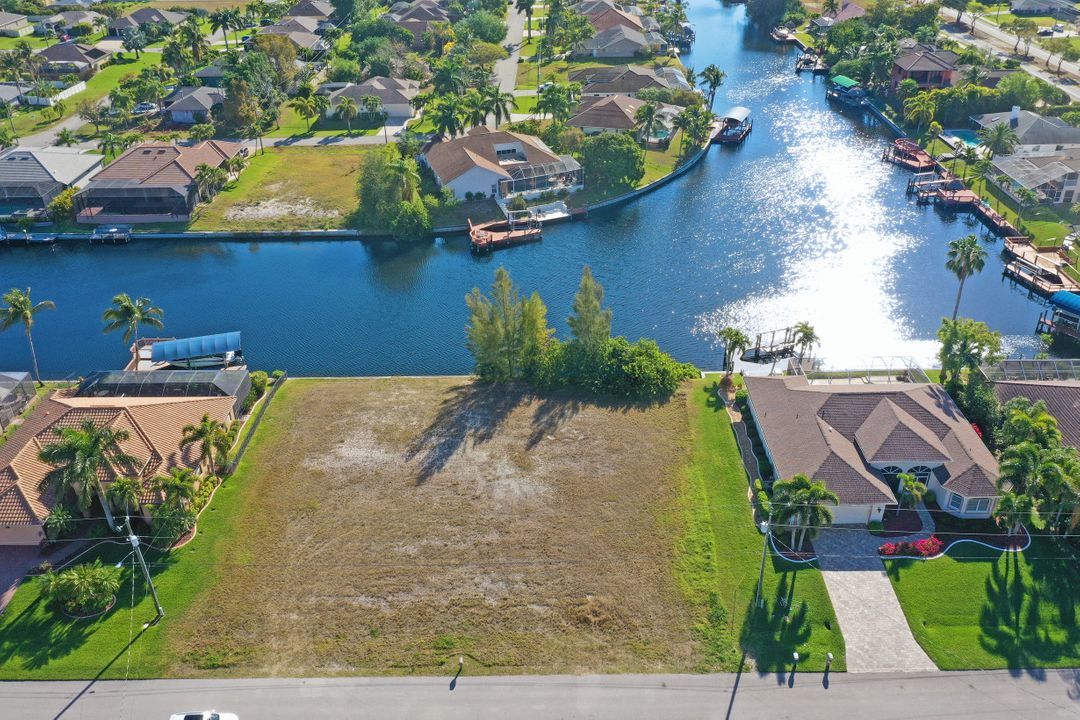 4717 SW 23rd Ave, Cape Coral, FL 33914