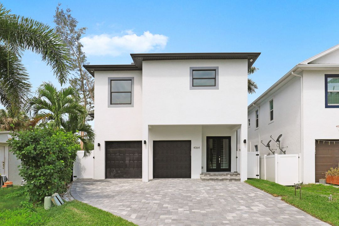 4064 Full Moon Ct, Naples, FL 34112