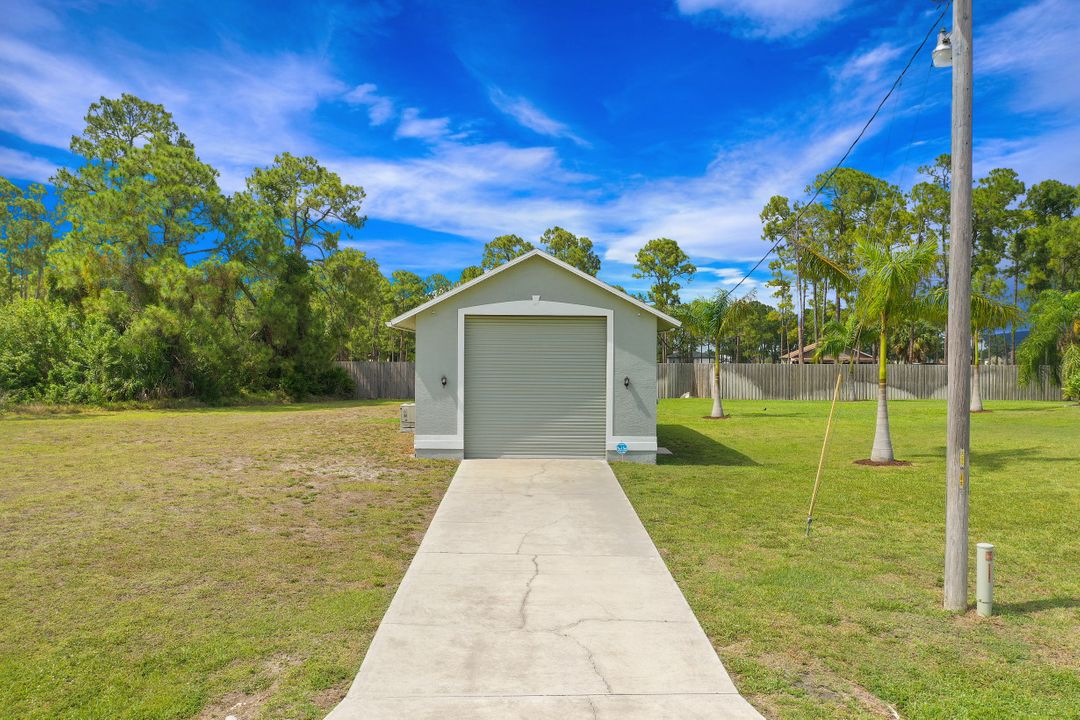 2423 NW 22nd Terrace, Cape Coral, FL 33993