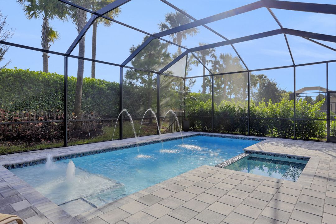 4174 Aspen Chase Dr, Naples, FL 34119