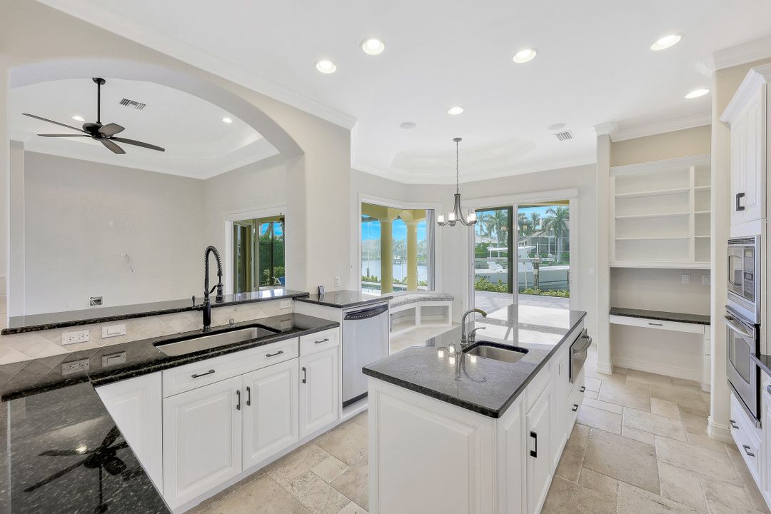 246 Edgewater Ct, Marco Island, FL 34145