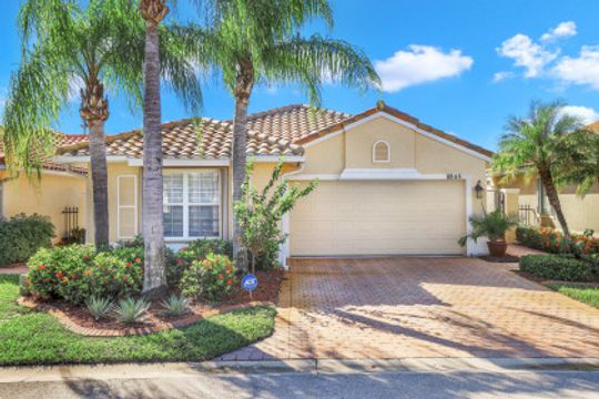 8845 Cascades Isle Blvd, Estero, FL 33928